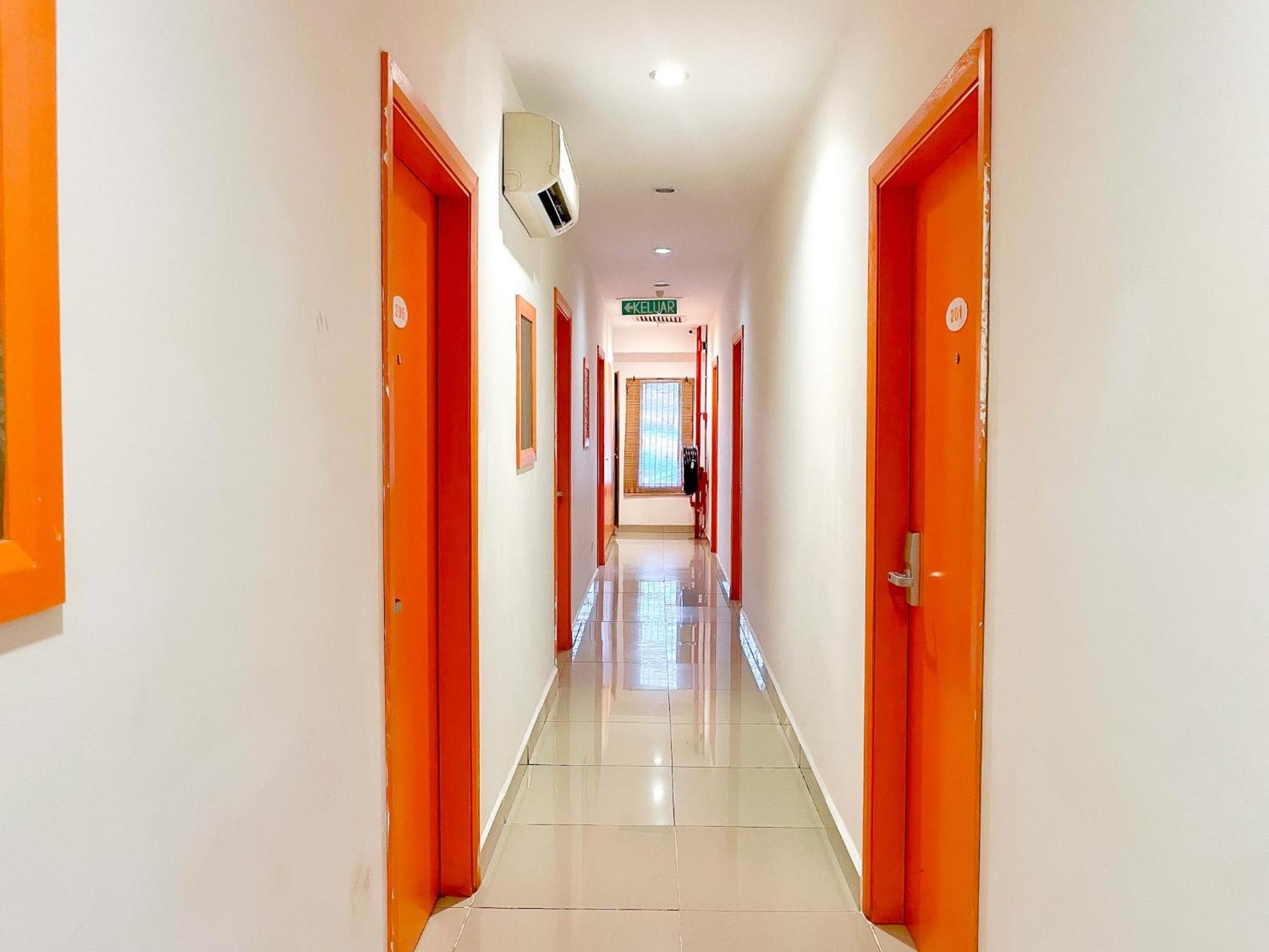 1 Hotel Taman Connaught Kuala Lumpur Zewnętrze zdjęcie