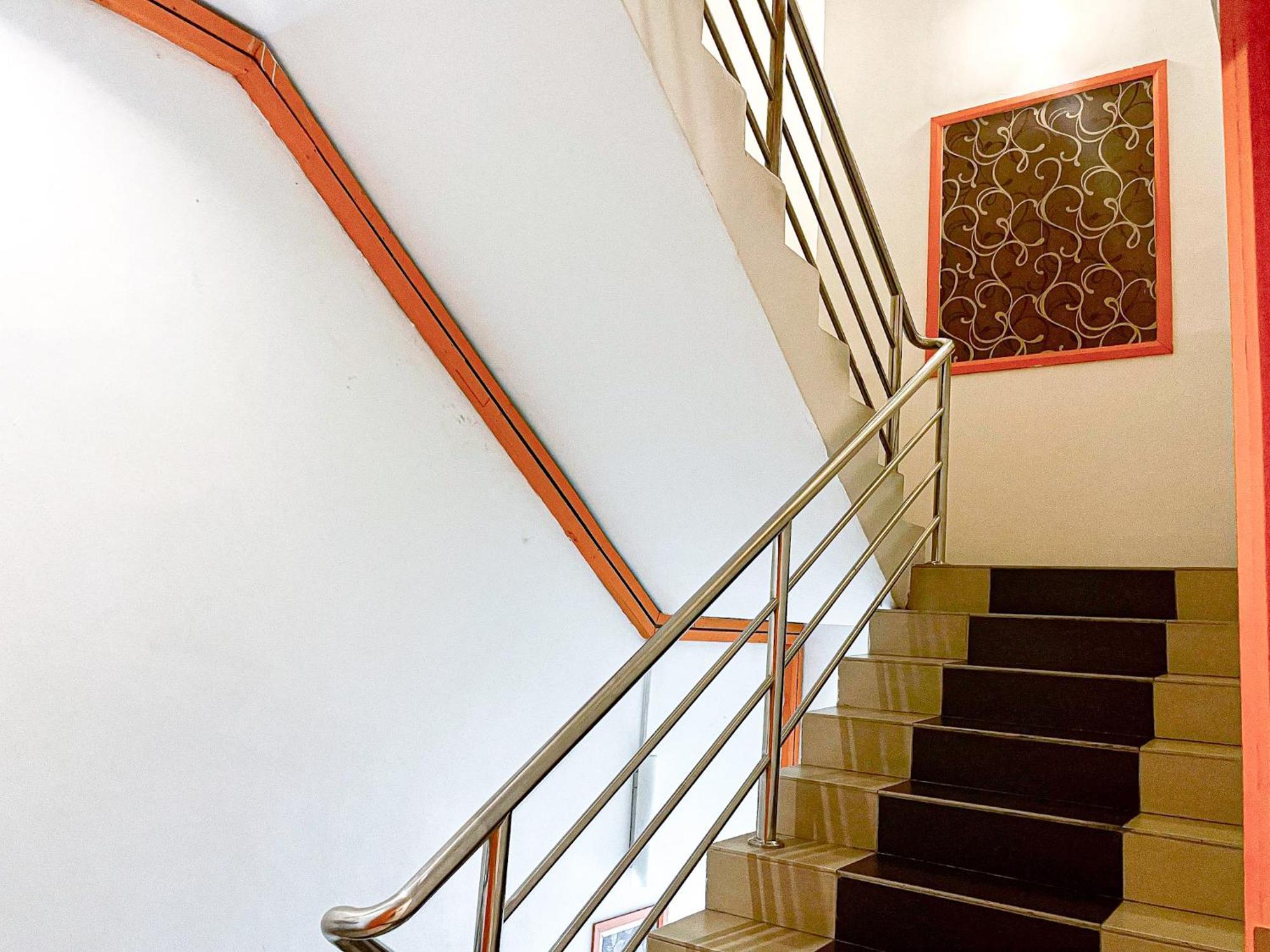 1 Hotel Taman Connaught Kuala Lumpur Zewnętrze zdjęcie