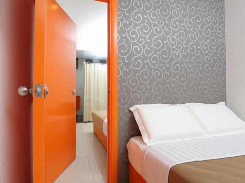 1 Hotel Taman Connaught Kuala Lumpur Zewnętrze zdjęcie