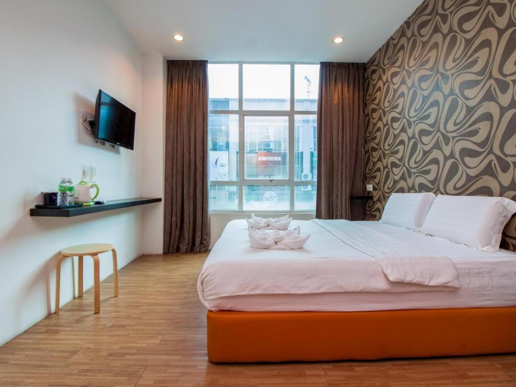 1 Hotel Taman Connaught Kuala Lumpur Zewnętrze zdjęcie