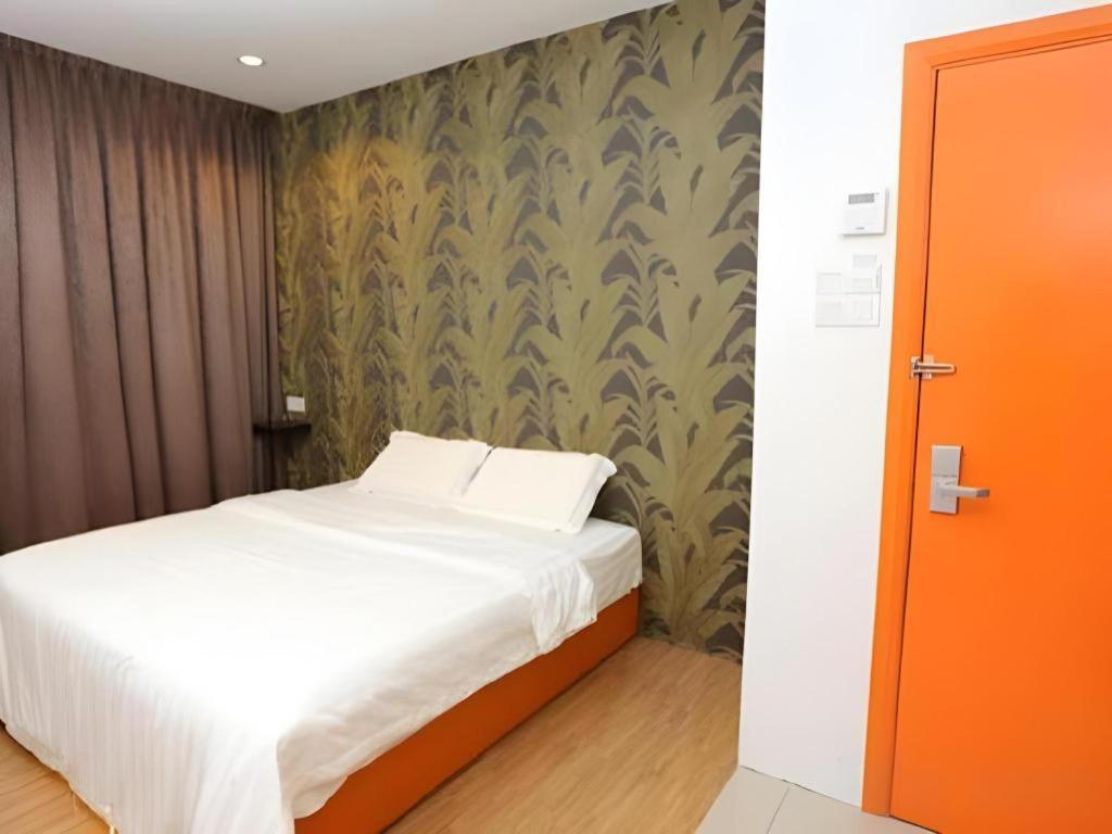 1 Hotel Taman Connaught Kuala Lumpur Zewnętrze zdjęcie