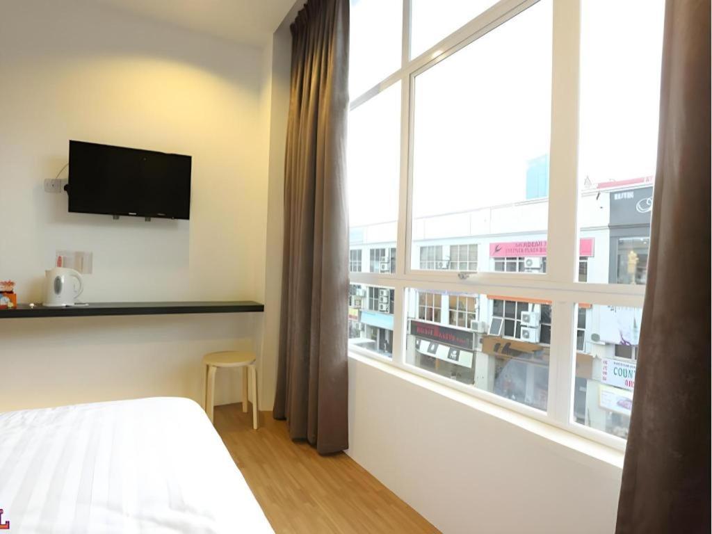 1 Hotel Taman Connaught Kuala Lumpur Zewnętrze zdjęcie