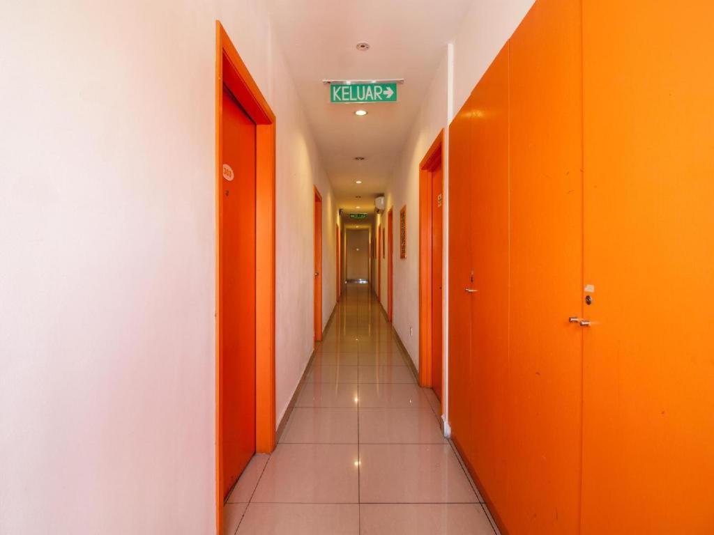 1 Hotel Taman Connaught Kuala Lumpur Zewnętrze zdjęcie