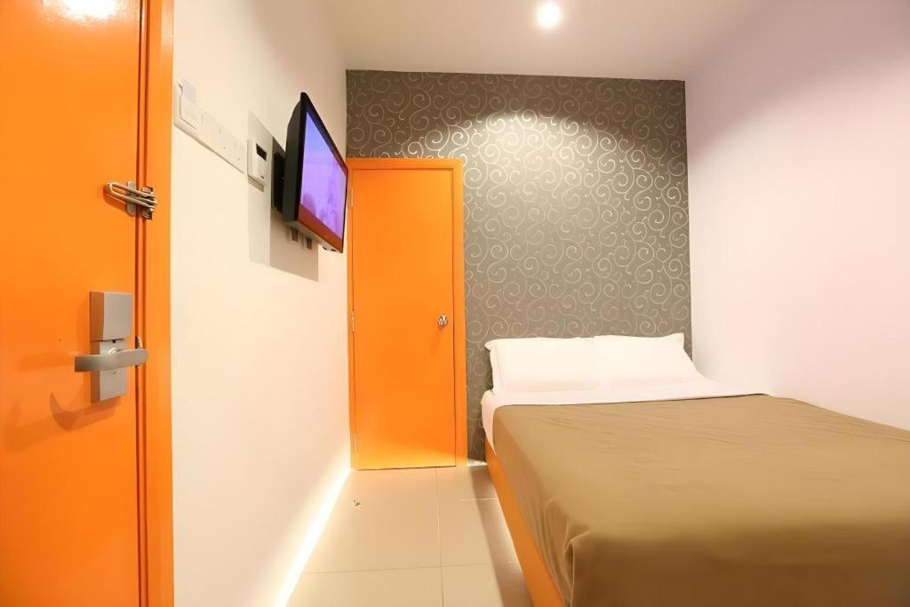 1 Hotel Taman Connaught Kuala Lumpur Zewnętrze zdjęcie