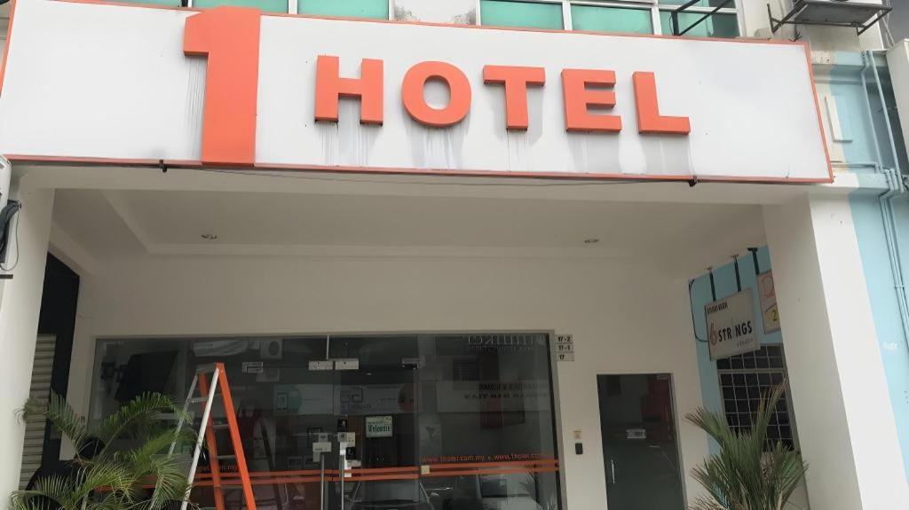 1 Hotel Taman Connaught Kuala Lumpur Zewnętrze zdjęcie